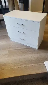 3 drawer nightstand/small dresser