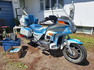 Experience classic touring comfort on this 1985 Honda Goldwing GL1200 Limited Edition, a well-mainta...