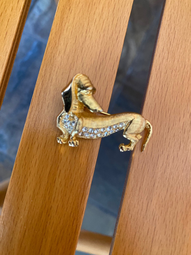 Vintage Dachshund brooch  in Jewellery & Watches in Delta/Surrey/Langley