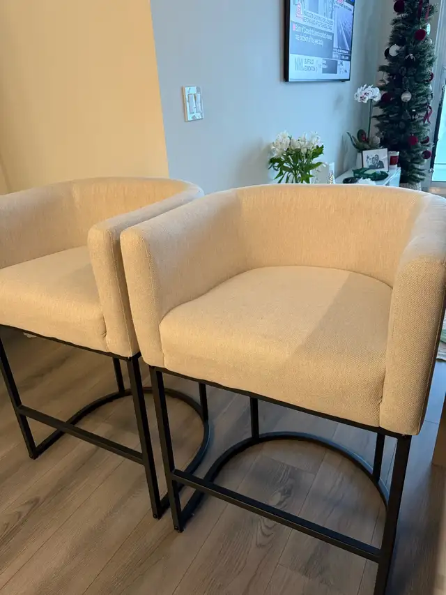 Bar Stools in Chairs & Recliners in Markham / York Region - Image 2