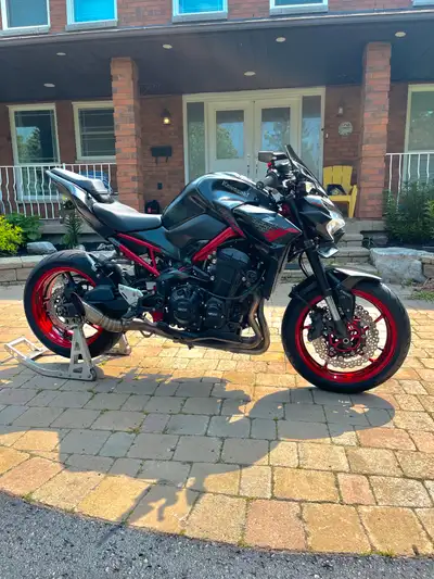 2021 Kawasaki Ninja Z900 ABS - Fully Serviced (Will take trades) Amazing bike always kept in mint co...