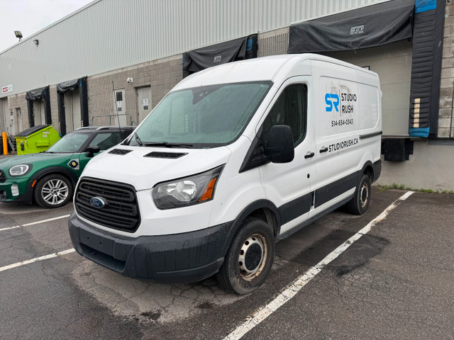 FOR SALE: 2016 Ford Transit 250 – Excellent Condition dans Autos et camions  à Ville de Montréal - Image 3