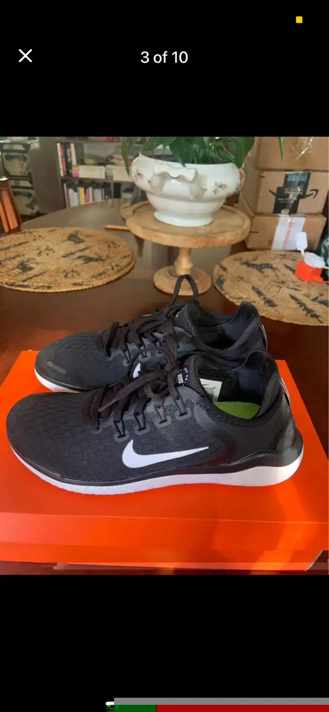 NEW WOMEN’S HIGH-END  ‘ NIKE FREE SIZE 7 RUNNERS  RN2018 in Women's - Shoes in Mississauga / Peel Region - Image 4