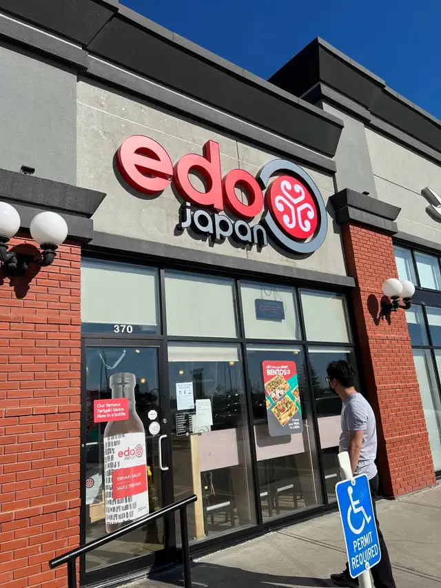 kitchen helper full time and part time  in Bar, Food & Hospitality in Calgary - Image 2