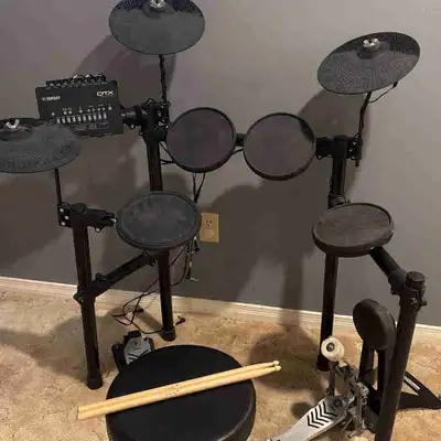 Yamaha DTX452K Electronic Drum Kit., View more
