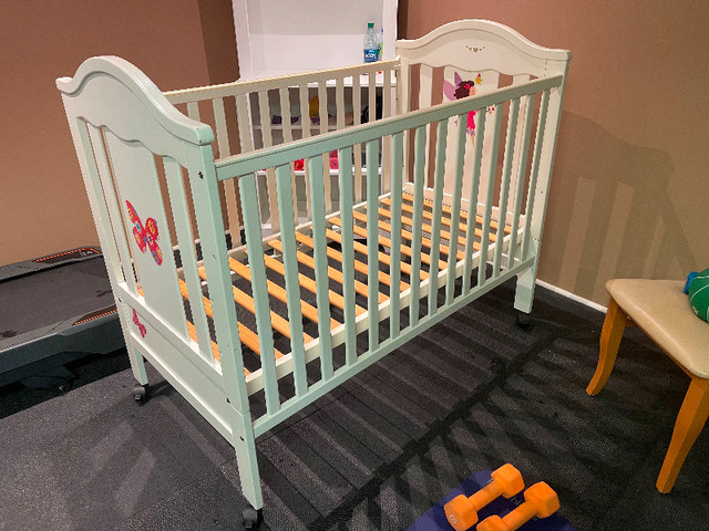 Baby Cot/Crib dans Berceaux  à Ville de Montréal - Image 2