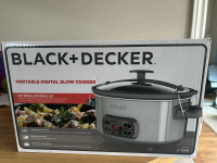Brand New Black and Decker slow cooker 