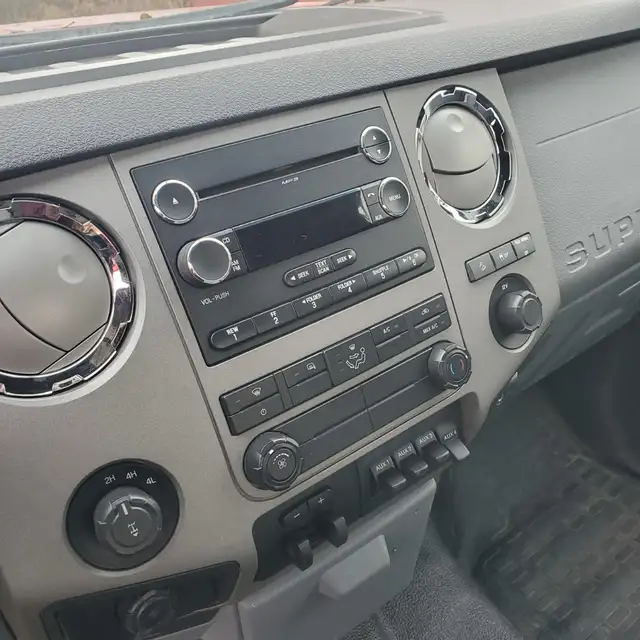 2012 Ford f250 xlt  in Cars & Trucks in Fort St. John - Image 6