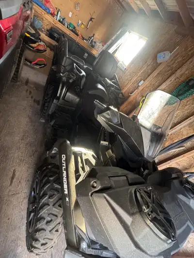 Outlander Max 6x6 XT 1000 with $4000 of added accessories. Comes with 6 extra tires. - High Windshie...