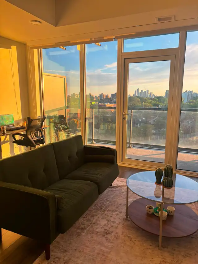 Lease Assignment : 1 Bed Flat in The Brixton (West Toronto) in Long Term Rentals in City of Toronto - Image 2