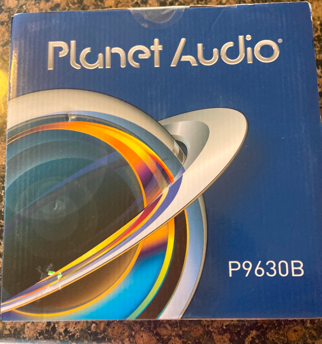 Planet Audio P9630B Car Audio Stereo System in Stereo Systems & Home Theatre in City of Toronto