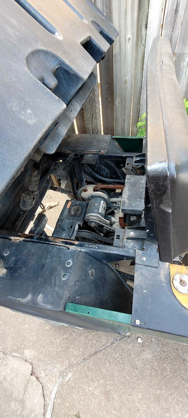 2017 Cushman Hauler 1200x (gas) in ATVs in Hamilton - Image 3