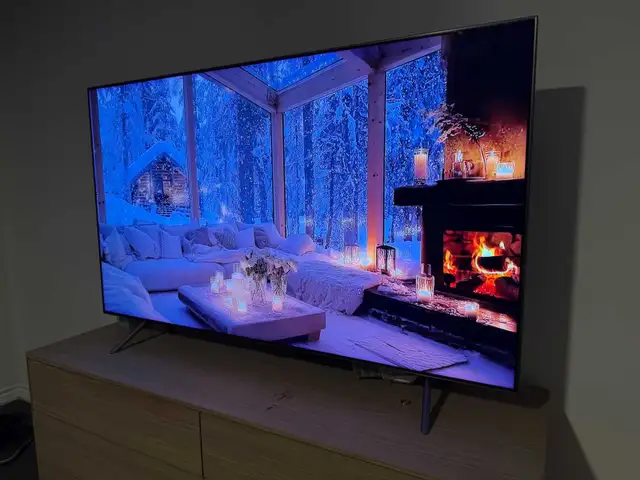 SAMSUNG 65" QLED TV in TVs in City of Toronto - Image 10