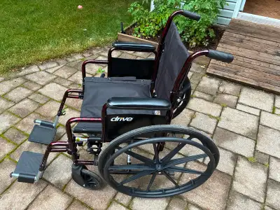 Fauteuil roulant, View more