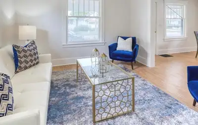Bungalow for Rent: $2050/month + utilities Available immediately! Viewings: Available June 16th. Cen...
