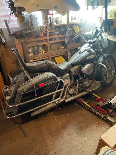 1200 Shovelhead , 4 spd, low miles, never abused , long time owner who is too old to ride . Price Ne...