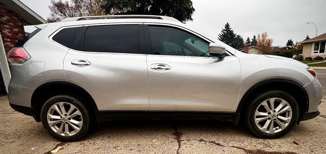 2015 Nissan Rogue SL AWD in Cars & Trucks in Edmonton - Image 2