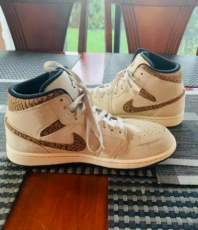 Men Nike Air Jordan 1 Mid Suede shoe size 8.5, View more