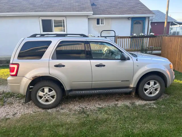 2008 Ford Escape540714156426547201