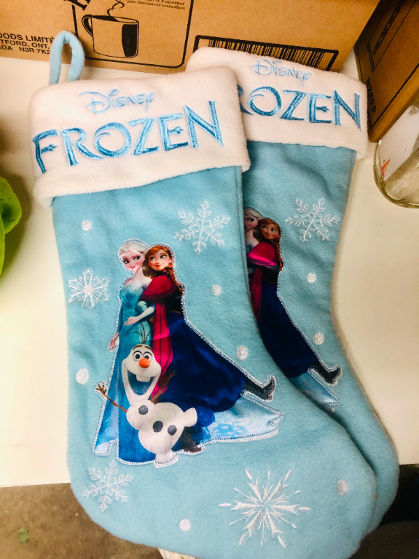 Set of 2 Disney's Frozen Christmas Stockings 20" dans Fêtes et événements  à Ville de Montréal - Image 2