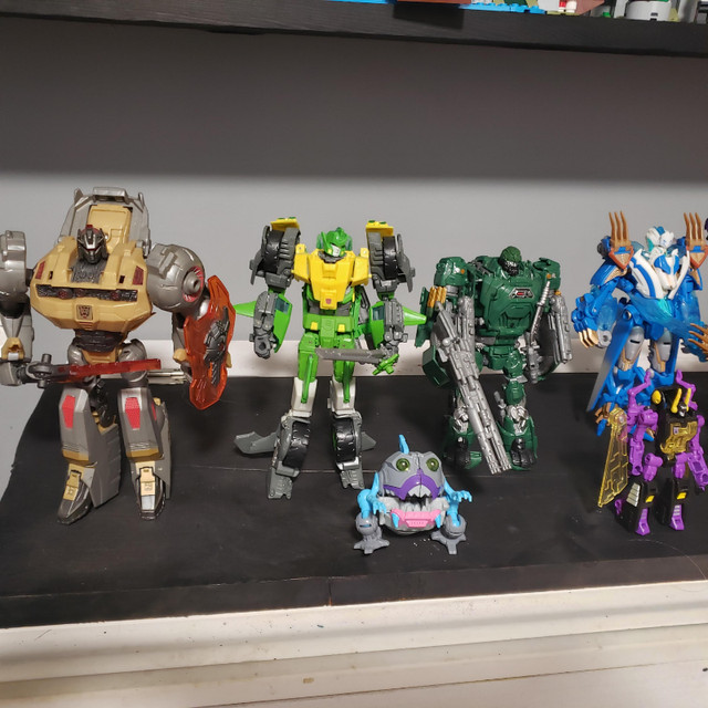 Selling box of Transformers. Alternators, MP Prowl, Beast Wars in Toys & Games in Cole Harbour - Image 2