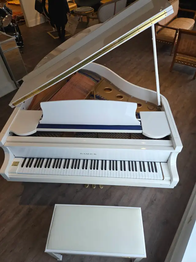 Grand Piano