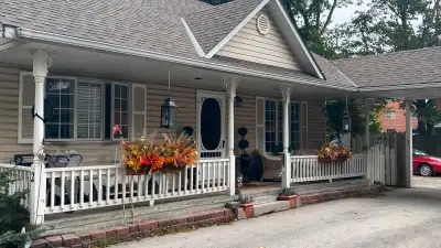 2 Brm House in Stoney Creek