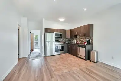 6045 DUNN STREET UNIT 104 NIAGARA FALLS ONTARIO IS FOR SALE !!!! Luxurious town home walking distanc...