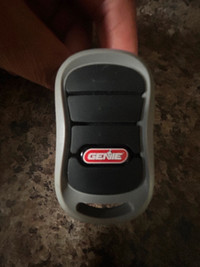 Nearly New Genie 3-Button Remote