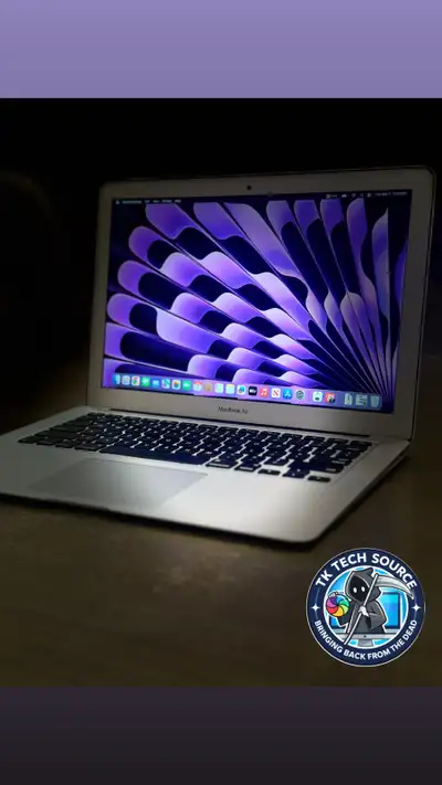 Selling a Refurbished MacBook Air 13-inch (2017) in good working condition. It’s a powerful and reli...