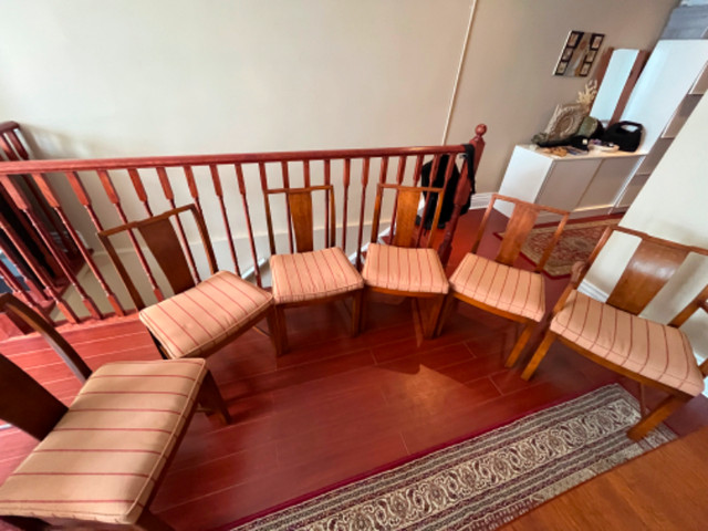 Vintage Teak MCM Dining Chairs in Chairs & Recliners in City of Toronto