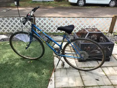 Vélo à vendre, View more