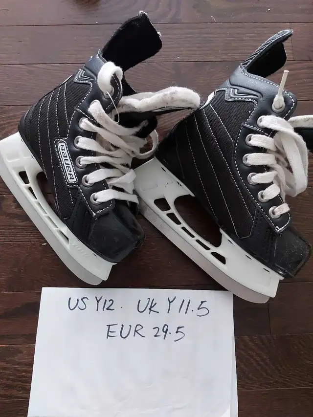 BAUER kids hockey skates gentally used various sizes in Skates & Blades in Ottawa - Image 4