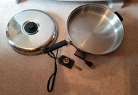 Electric frying pan. Used very little, like new.