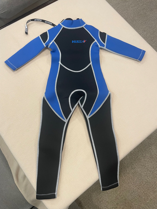 Child Wetsuit  in Water Sports in Oakville / Halton Region - Image 2