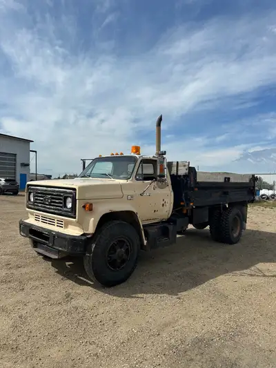 1984 Chevrolet C6500 Diesel dump truck, manuel 5&2 speed transmission Runs great currently registere...