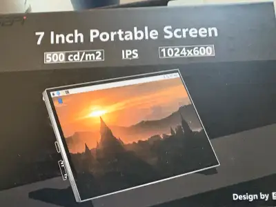 brand new I am selling a brand new S2Pi 7 Inch Portable Screen featuring a vibrant 500 cd/m2 IPS dis...