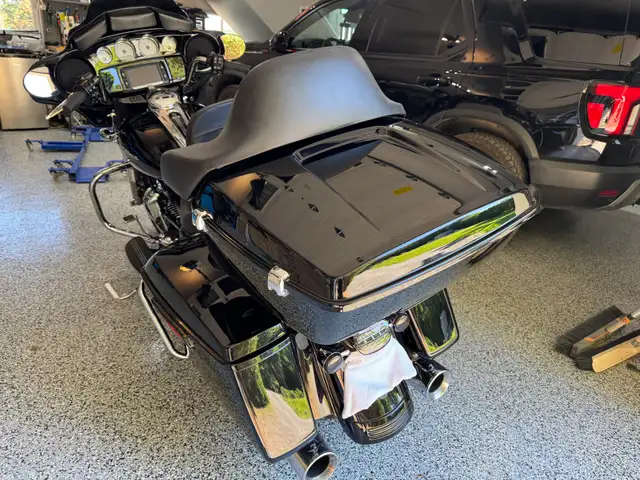 Harley Davidson Streetglide Special 2017 in Touring in Kawartha Lakes - Image 6