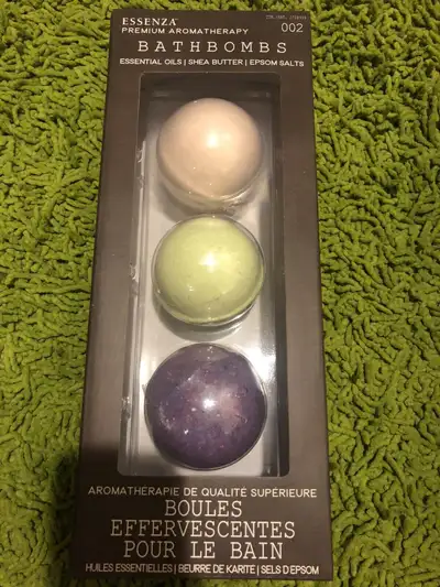Essenza Aromatherapy Jumbo bath bombs -NIB, View more