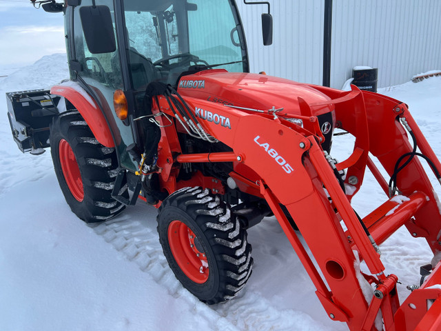Kubota 3560 Tractor in Farming Equipment in Regina - Image 4