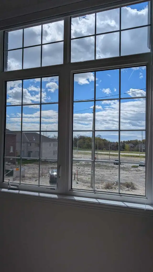 Private Room For Rent in Pickering in Room Rentals & Roommates in Oshawa / Durham Region - Image 3