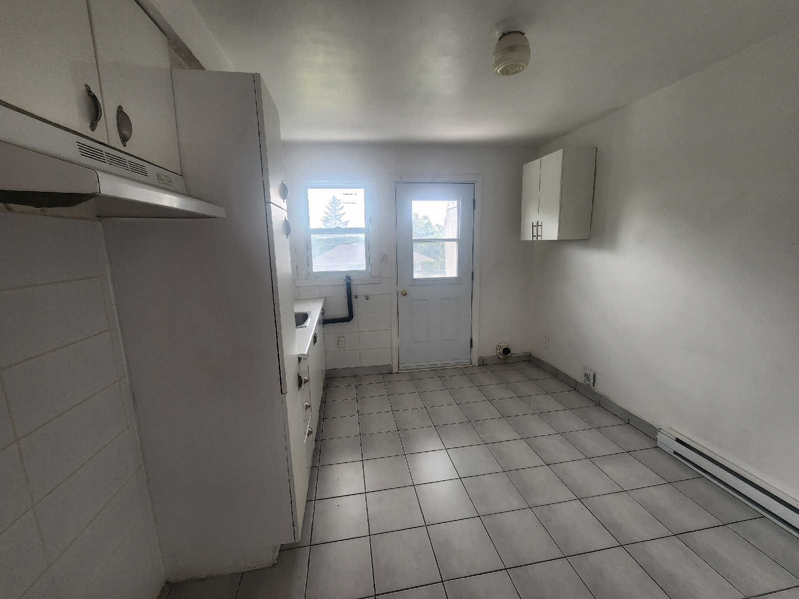 6e Av. — photo 1