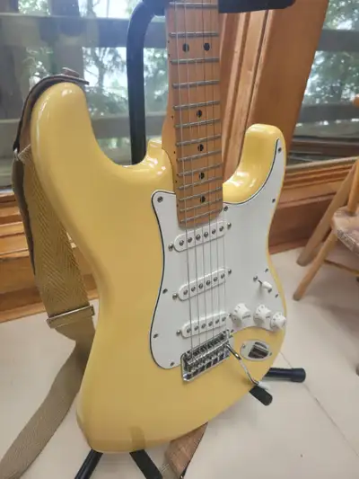 Selling my Player Stratocaster (MIM). Plays great, basically in new condition. Originally purchased...