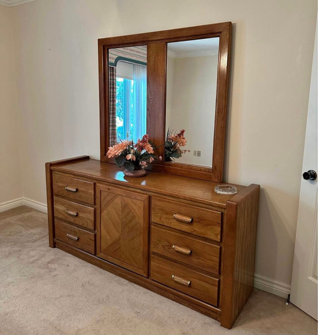 Free Delivery used solid wood dresser with mirror | Dressers & Wardrobes |  City of Toronto | Kijiji