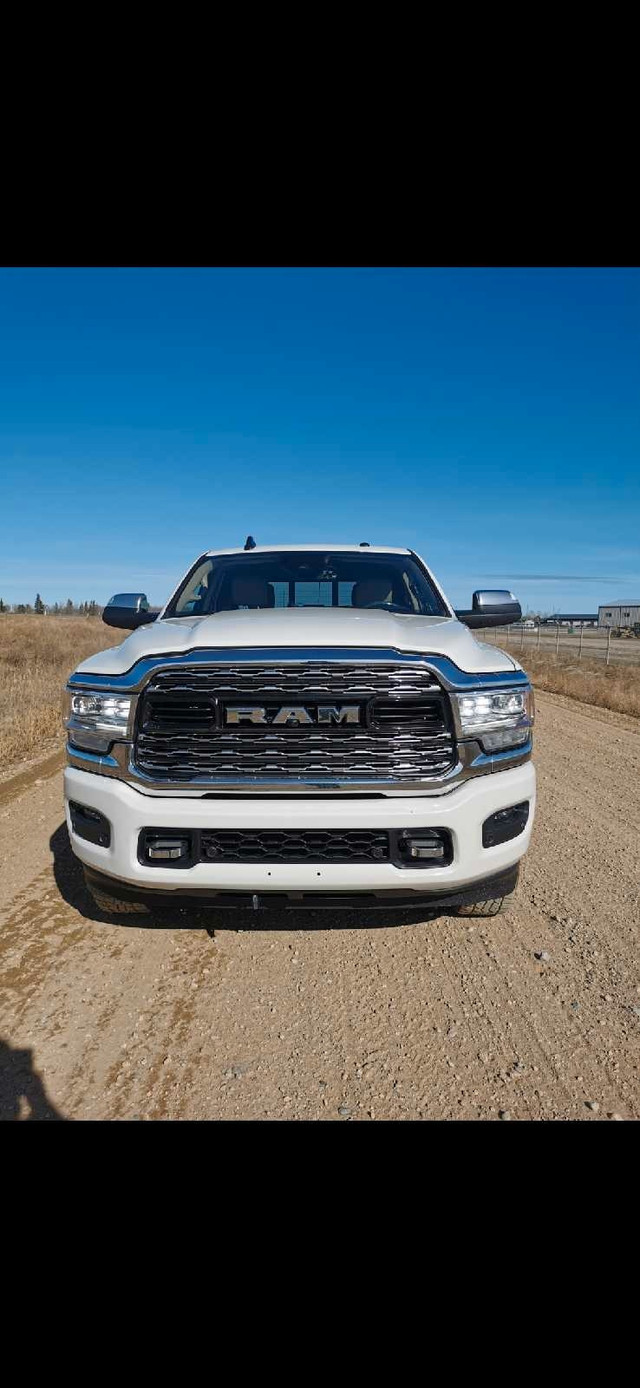 2021 ram 3500 in Cars & Trucks in Edmonton - Image 4