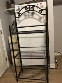 Multi level shelf 