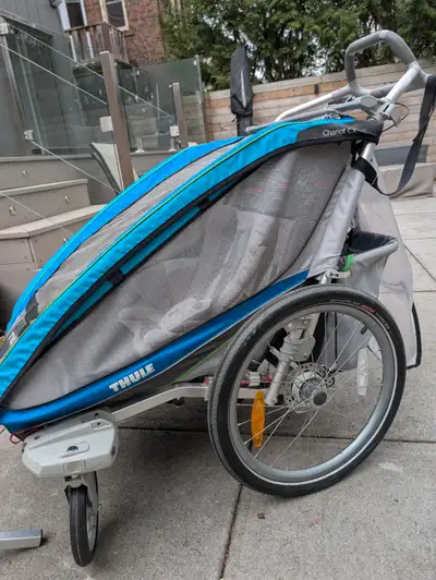 https://www.campfirecycling.com/product/thule-chariot-cx-2-p-3423.html A double stroller, running st...