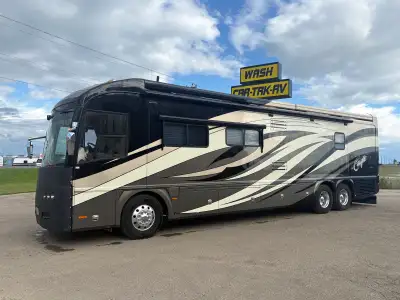 2008 American Coach Eagle 42F, 500hp Cummins with Allison 4000 trans, ONLY 34,269 Miles (55,150 kms)...