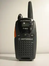 MOTOROLA TALKABOUT fr50 2-WAY RADIO WALKIE TALKIE