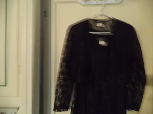 Robe en dentelle in Women's - Dresses & Skirts in Drummondville - Image 5